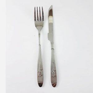 کارد و چنگال میخک نیوهوم