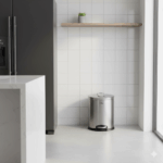 سطل زباله 12 لیتری درب دار یونیک UN-4224