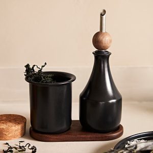 kroesamos tray walnut 1133517 ph185986 s5