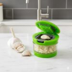 سیر خردکن دستی سبز 2 تیغه Garlic chopper